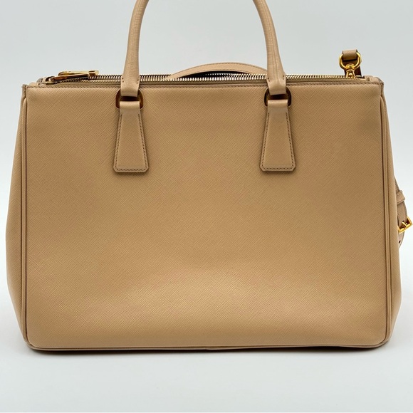 (SOLD) Prada Stefano Leather Galleria Front Pocket Crossbody - Picture 13 of 17